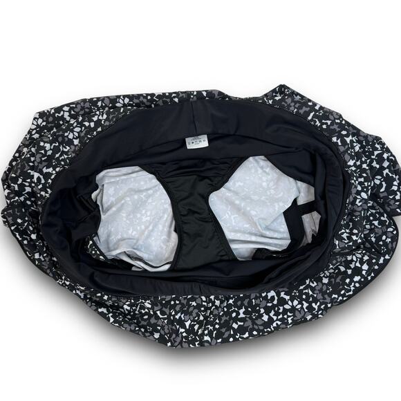 Lands End Womens Thigh Minimizer Quick Dry Swim Shorts Built In Briefs Size 26W - Picture 4 of 6